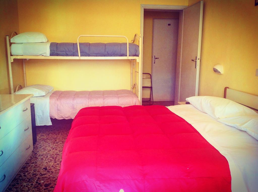 Hotel Il 9 Камайоре Стая снимка